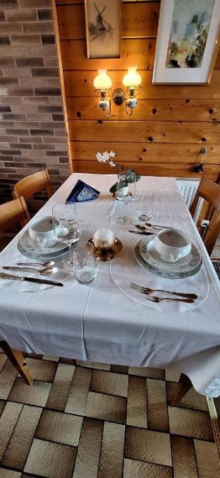 Chalet romantique, Top Panorama, Lac, Montagnes Apartment in Neuchâtel, Switzerland