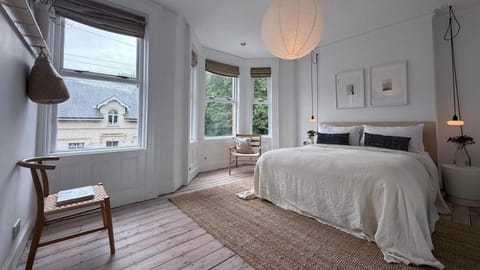 Elegant City Home| Roof Top Terrace | Parking Vacation rental in Belfast