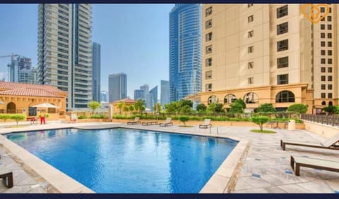 Sadaf 5 Jbr Luxurious Dorm Hotel in Dubai