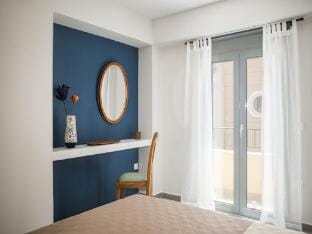 Elegant City Apartment - 250m from Solomos Square Apartment in Zakynthos