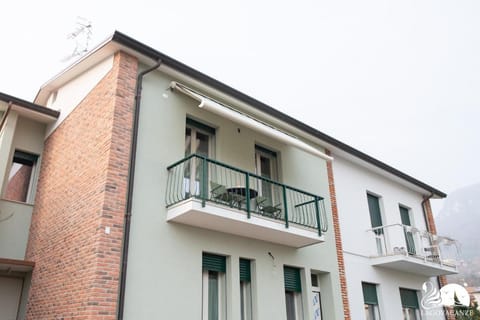 La Casa di Johnny - App. Leo Apartment in Salo