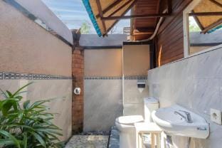 Elegant Deluxe Double Room at Menjangan Vacation rental in Bali