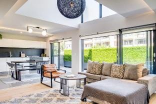 Bahati Executive Pad Apartment in Sea Point