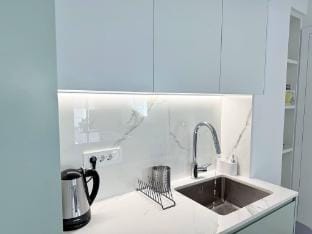 Azure Loft - 3min walk to beach, 10min to Old Town Apartment in Chania