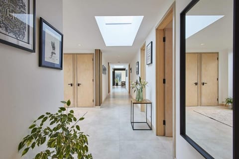 Sleeper Cottage - Sleeps 8 Vacation rental in England