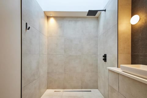 Sleeper Cottage - Sleeps 8 Vacation rental in England