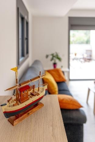 GL 0 - Condominium with new terrace Vacation rental in Badalona