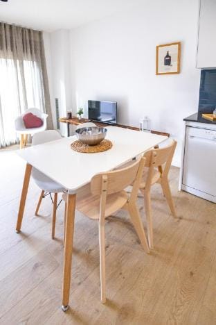 GL 0 - Condominium with new terrace Vacation rental in Badalona