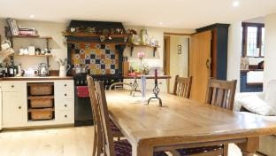 Charming Cottage in a Beautiful Dorset Village Vacation rental in North Dorset District