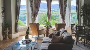 Luxe Cader view stylish interior Apartment in Dolgellau