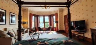 Cader suite at PenYcoed Hall incl Luxury Hot Tub Apartment in Dolgellau