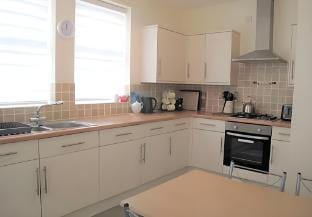 Jubilee House - 4 bedroom central house - bright Vacation rental in Filey