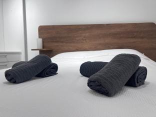 Ultra-modern 1 Bedroom Apartment Vacation rental in Malta