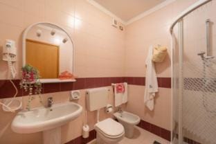 Stunning apartment with a beautiful solarium area Apartment in Bibione