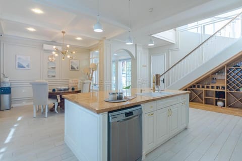 The Beautiful Villa, Casa Sara Hotel in North Kuta