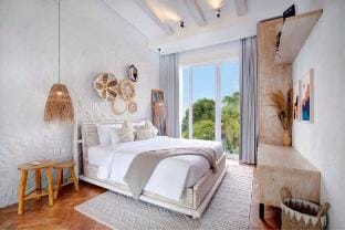 Luxury Twin Villas – 6BR, 2 Pools Walk to La Brisa Villa in North Kuta