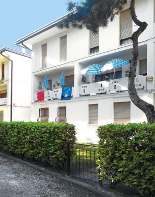 Large apartment steps from the beach Apartment in Bibione