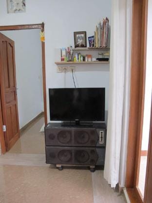 Guru Made,  Home with peaceful rural nature Vacation rental in Kerambitan