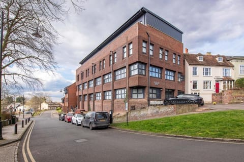 Ann's cosy retreat Apartment in Aylesbury