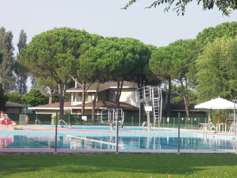 Sunny garden retreat near the sea Apartment in Bibione