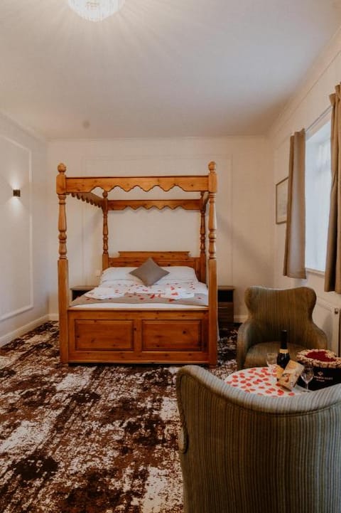 The Prince Of Wales Hotel Berkeley Hotel in Stroud District