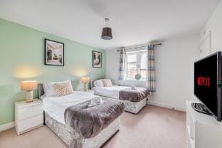 Angus House - Detached - Great Location - Parking Vacation rental in Aylesbury Vale