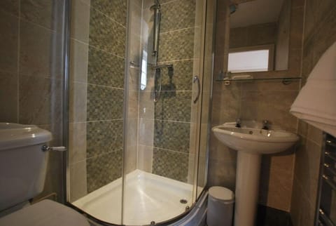 The Punchbowl country inn Hotel in England