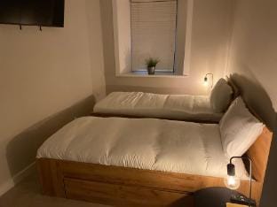 Boutique Woodquay Townhouse Galway City Centre Vacation rental in Galway