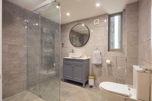 English barn conversion at idyllic Cotwolds Farm Farm Stay in Gloucester