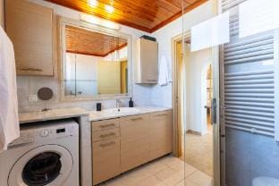 Seaview   Nature Retreat - Filiatra s Cozy Hideaway Apartment in Messenia