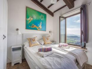 Perfect stunning views everywhere from house pool terrace garden Vacation rental in Umbria