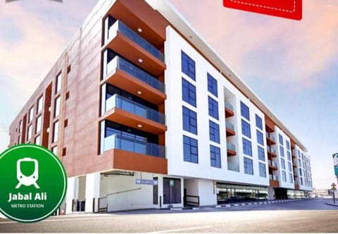 Dancenter Retreat Sheikh Zayed Road Hotel in Dubai