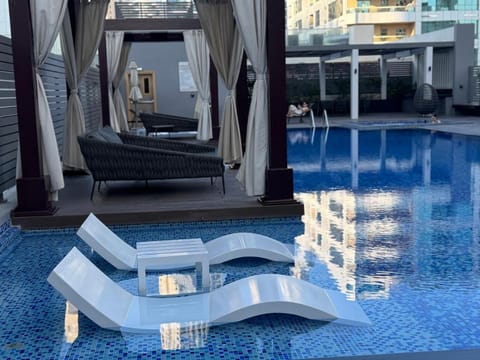 STUDIO ONE Stunning Marina View - TIE Bed and Breakfast in Dubai