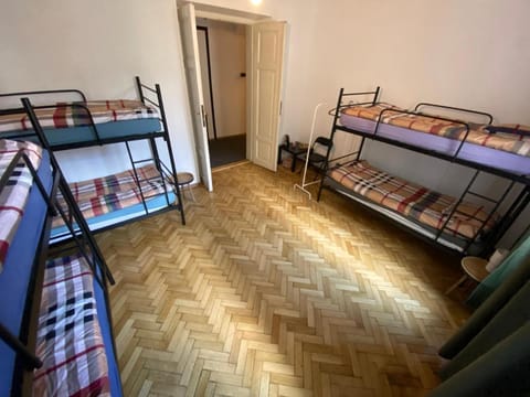 Hostel Uno-No Alkohol! Only Comfort Age Limit 18 until 55! Hostel in Krakow
