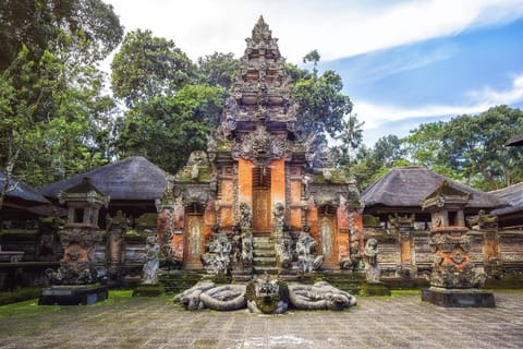 Swarma Villa Ubud Near Sacred Monkey Forest Hotel in Abiansemal
