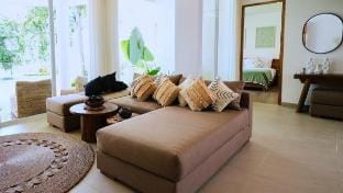 Kayu Jati Villa - 3BR Villa in Kedungu Villa in Kediri