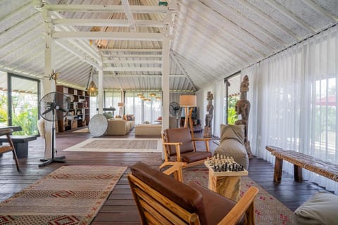 Villa Taman Sari - 3BR Villa near Tanah lot Villa in Kediri