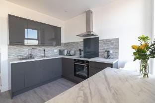 Sunbeam House 3 Morecambe Sleeps up to 8 People Apartment in England