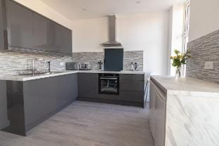 Sunbeam House 3 Morecambe Sleeps up to 8 People Apartment in England