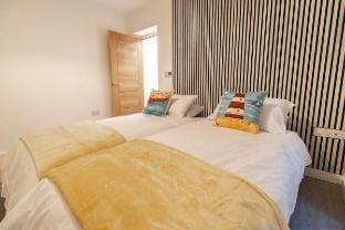 Sunbeam House 2  Morecambe Wheelchair Accessible Apartment in England