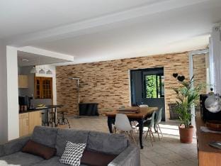 L'ATELIER Vacation rental in Besançon