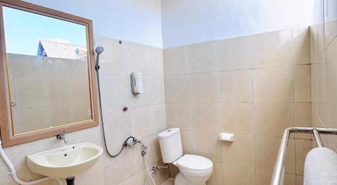 Canggu77 GuestHouse Apartment in North Kuta