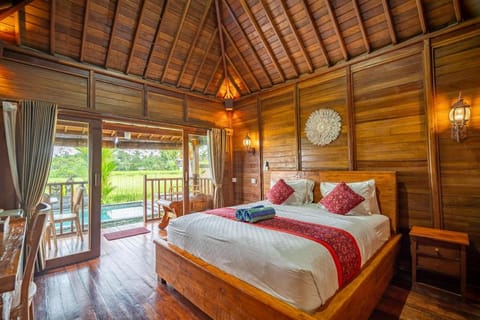 Villa Kayu By Mardika Hotel in Abiansemal