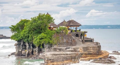 New Mandurah Stay by Ecommerceloka Hotel in North Kuta