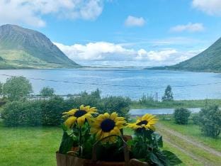 person holiday home in LAUPSTAD Vacation rental in Lofoten