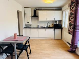 Lux Pink Rose - Paris Apartment in Drancy