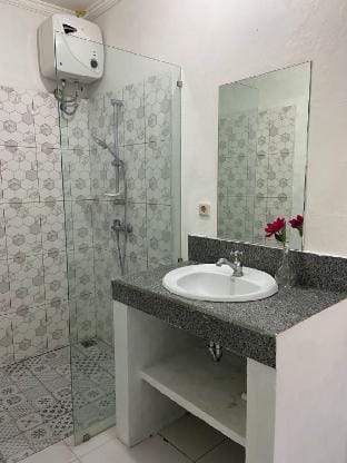 Cozy room Kuta - 1 Minute to the Beach By MS 2 Vacation rental in Kuta