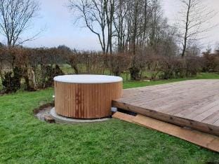 House with outdoor Jacuzzi Vacation rental in Wallonia, Belgium