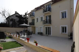 Lux Sea Green - à Paris Apartment in Drancy