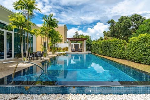 Andaman Pool Villas, Maikhao Lodge in Mai Khao